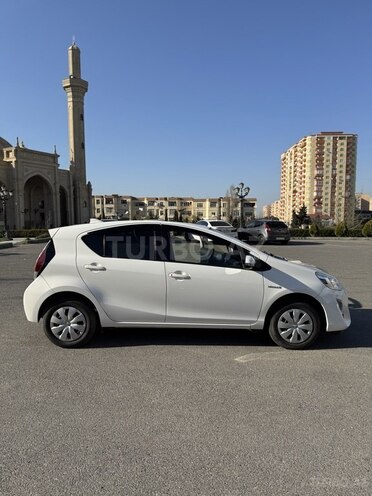 Toyota Aqua 2017, 68,200 km - 1.5 l - Bakı