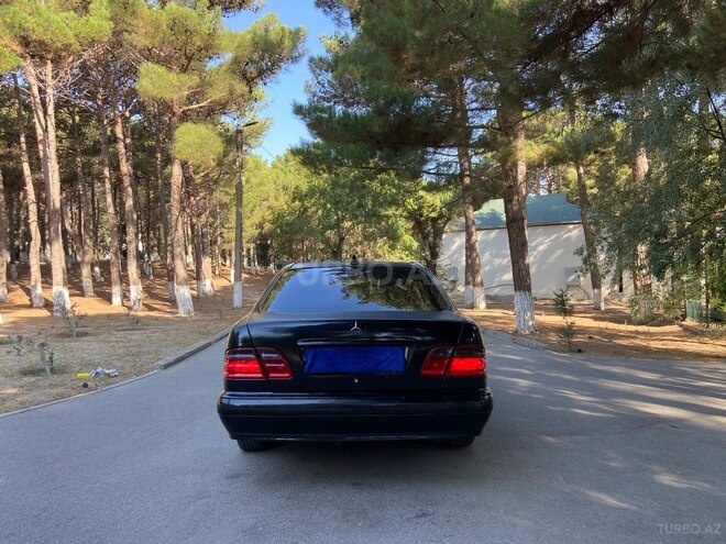 Mercedes E 220 d 2000, 442,560 km - 2.2 l - Sumqayıt