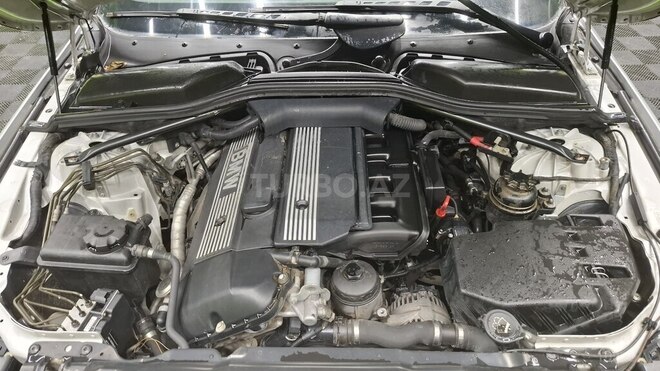 BMW 520 2004, 291,000 km - 2.2 l - Bakı
