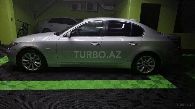 BMW 520 2004, 291,000 km - 2.2 l - Bakı