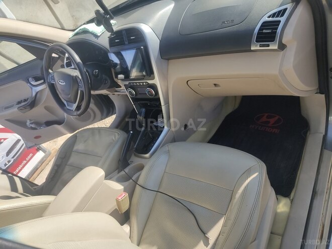 Chery Tiggo 3 2014, 290,000 km - 1.6 l - Salyan