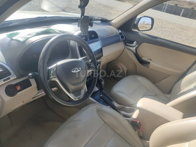Chery Tiggo 3 2014, 290,000 km - 1.6 l - Salyan