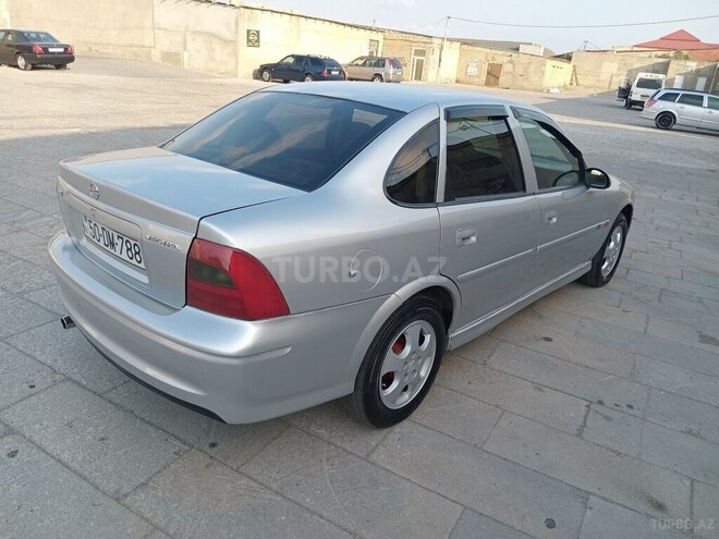 Opel Vectra 1999, 330,000 km - 2.0 l - Sumqayıt