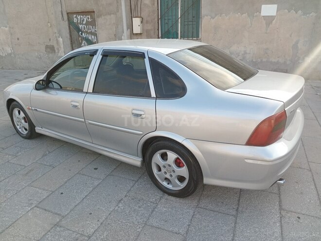 Opel Vectra 1999, 330,000 km - 2.0 l - Sumqayıt
