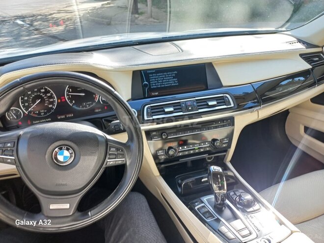 BMW 750 2011, 186,000 km - 4.4 l - Bakı