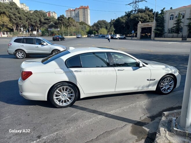 BMW 750 2011, 186,000 km - 4.4 l - Bakı