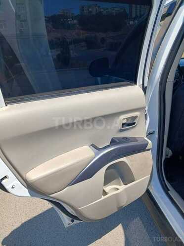 Mitsubishi Outlander 2010, 295,761 km - 3.0 l - Bakı