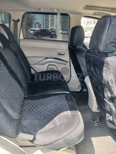 Mitsubishi Outlander 2010, 295,761 km - 3.0 l - Bakı