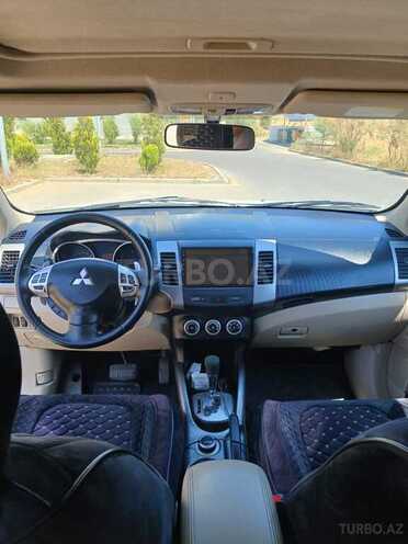 Mitsubishi Outlander 2010, 295,761 km - 3.0 l - Bakı