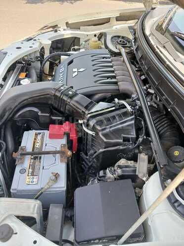 Mitsubishi Outlander 2010, 295,761 km - 3.0 l - Bakı