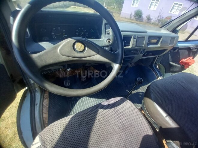 GAZ 33021 1998, 210,000 km - 2.5 l - Saatlı