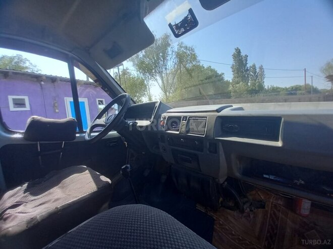 GAZ 33021 1998, 210,000 km - 2.5 l - Saatlı
