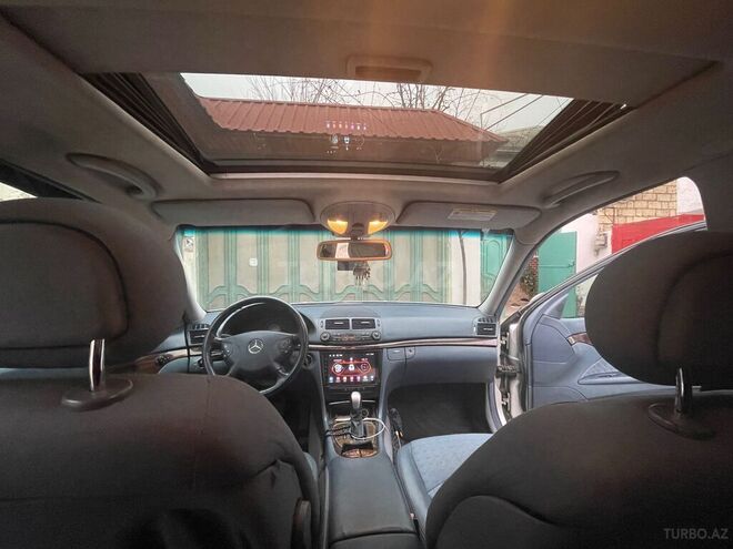 Mercedes E 220 d 2004, 272,000 km - 2.2 l - Bakı