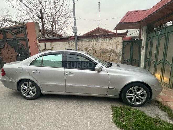 Mercedes E 220 d 2004, 272,000 km - 2.2 l - Bakı