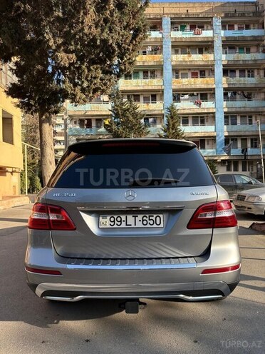 Mercedes ML 350 4MATIC 2012, 210,000 km - 3.5 л - Bakı