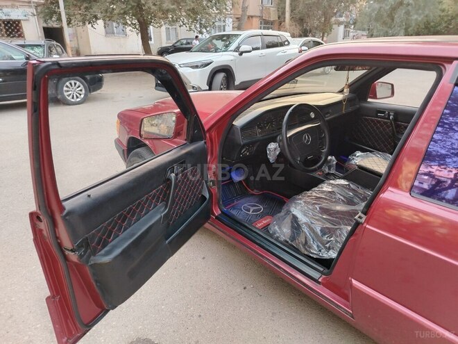 Mercedes 190 1992, 225,599 km - 2.0 l - Bakı