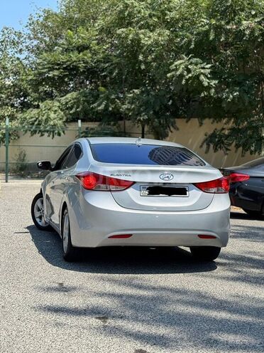 Hyundai Elantra 2013, 226,000 km - 1.8 л - Bakı