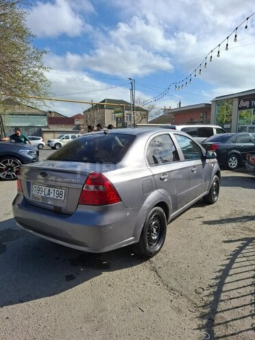 Chevrolet Aveo-4