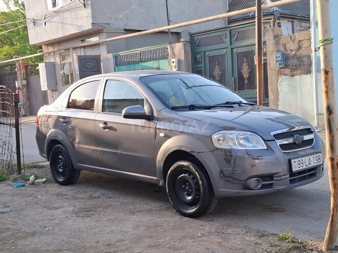 Chevrolet Aveo-3