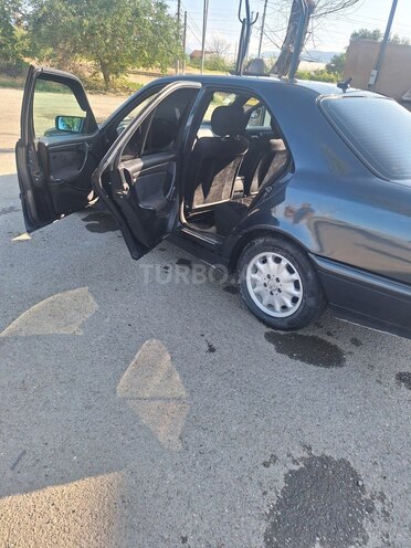 Mercedes C 240 1999, 270,000 km - 2.6 l - Şəmkir