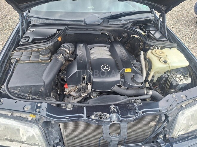 Mercedes C 240 1999, 270,000 km - 2.6 l - Şəmkir