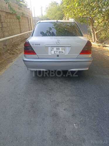 Mercedes C 200 2000, 264,000 km - 2.0 l - Bakı