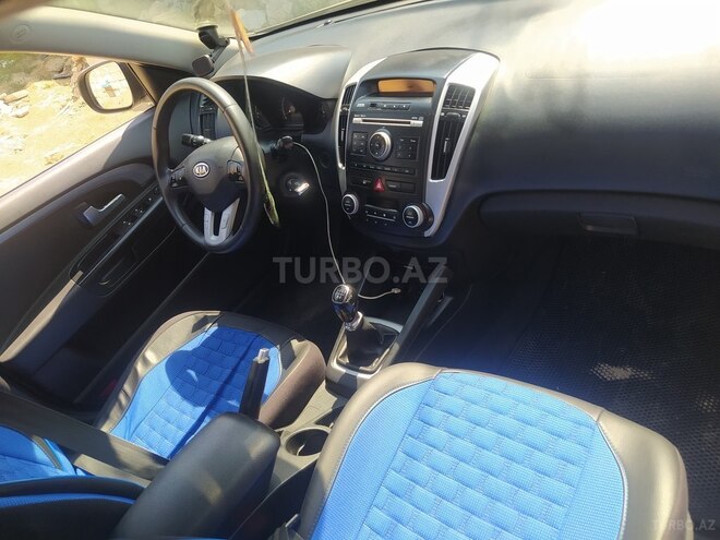 Kia Ceed 2009, 275,000 km - 1.4 л - Bakı
