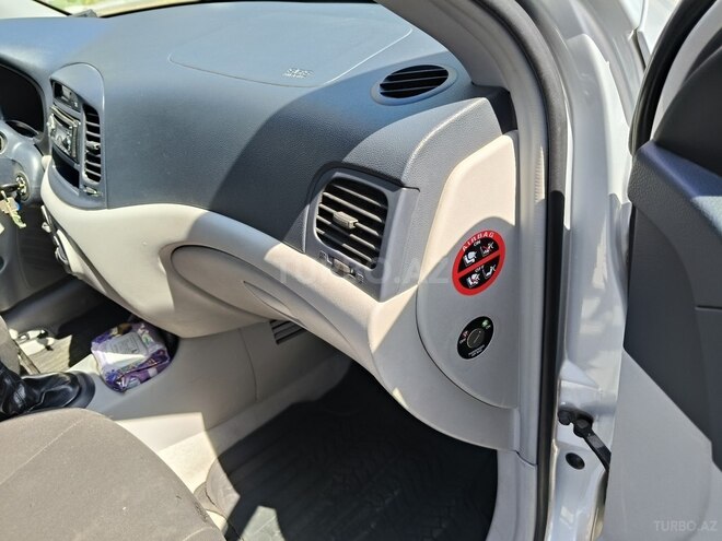 Hyundai Accent 2006, 110,000 km - 1.4 l - Bakı