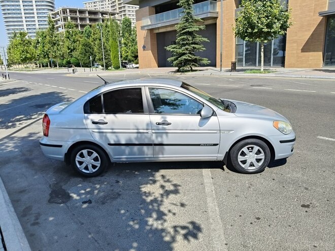Hyundai Accent 2006, 110,000 km - 1.4 l - Bakı