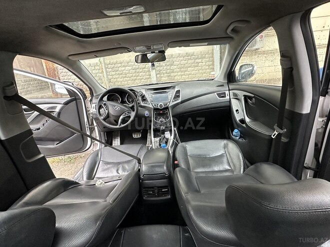 Hyundai Elantra 2015, 182,000 km - 1.8 l - Bakı