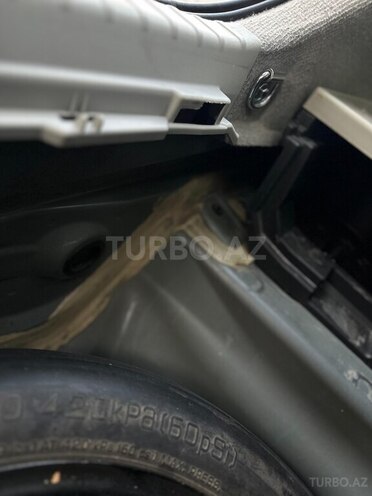 Toyota Prius 2011, 350,000 km - 1.8 l - Bakı