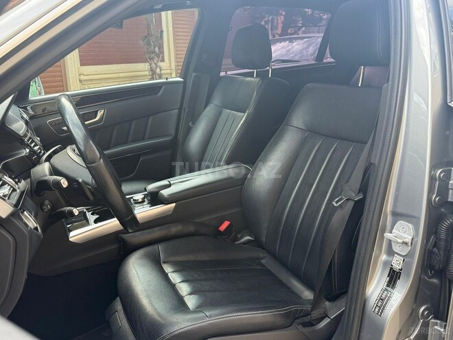 Mercedes E 250 4MATIC 2015, 265,460 km - 2.2 l - Bakı