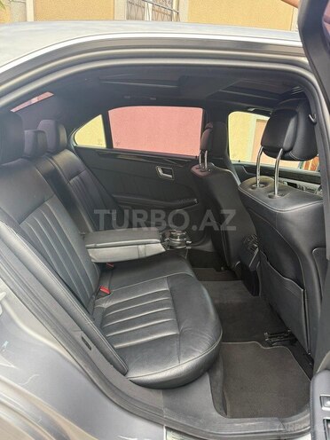 Mercedes E 250 4MATIC 2015, 265,460 km - 2.2 l - Bakı