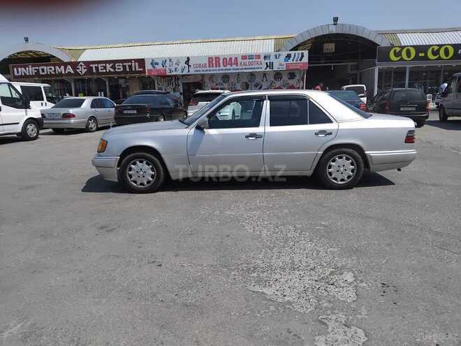Mercedes E 250 1994, 451,000 km - 2.5 л - Bakı