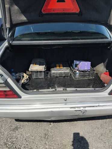 Mercedes E 250 1994, 451,000 km - 2.5 л - Bakı