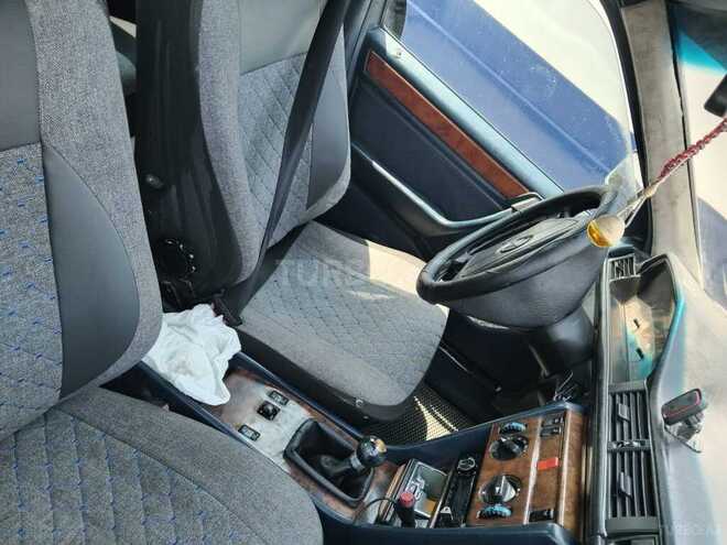 Mercedes E 250 1994, 451,000 km - 2.5 л - Bakı