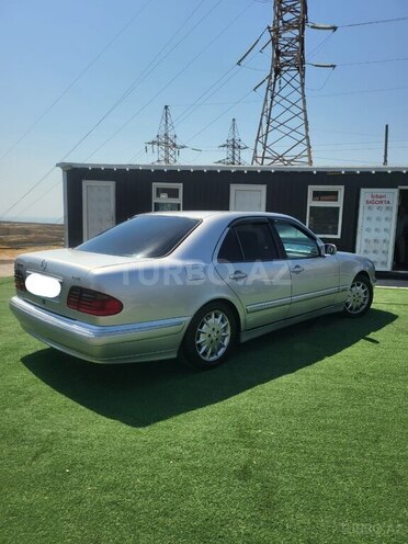 Mercedes E 270 2000, 527,000 km - 2.7 l - Bakı