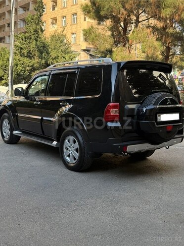 Mitsubishi Pajero 2008, 129,000 km - 3.0 л - Bakı
