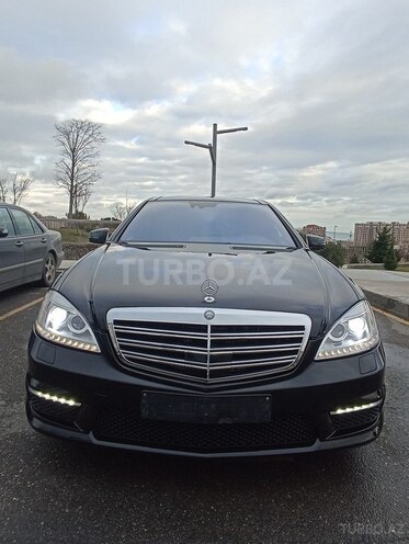 Mercedes S 500-11