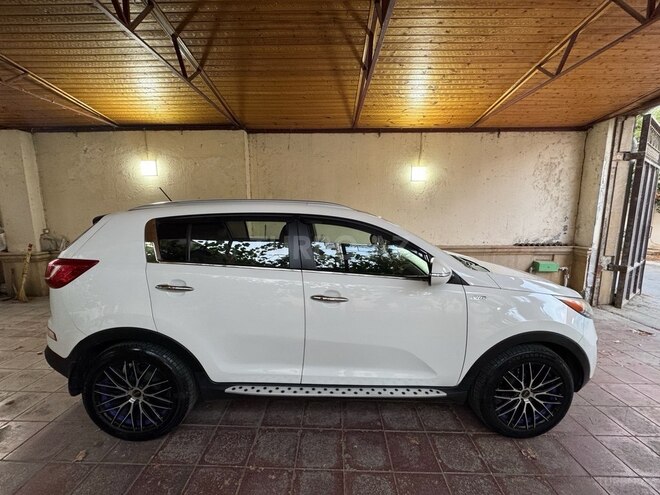 Kia Sportage 2010, 175,000 km - 2.0 л - Bakı