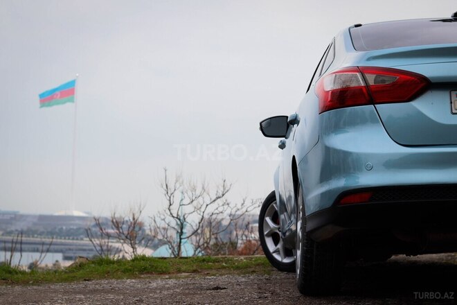 Ford Focus 2012, 328,000 km - 2.0 l - Bakı