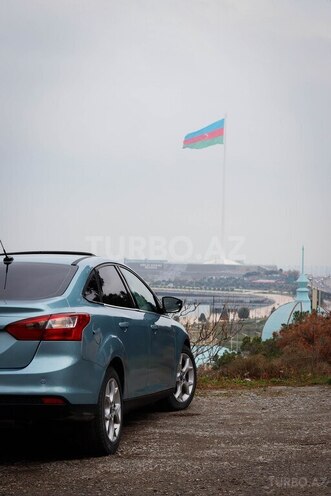 Ford Focus 2012, 328,000 km - 2.0 l - Bakı