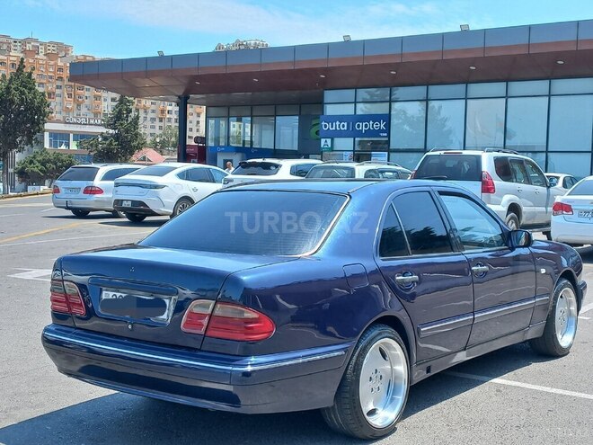 Mercedes E 230 1997, 255,900 km - 2.3 l - Bakı