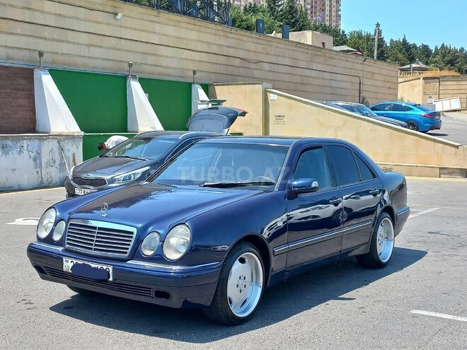 Mercedes E 230 1997, 255,900 km - 2.3 l - Bakı