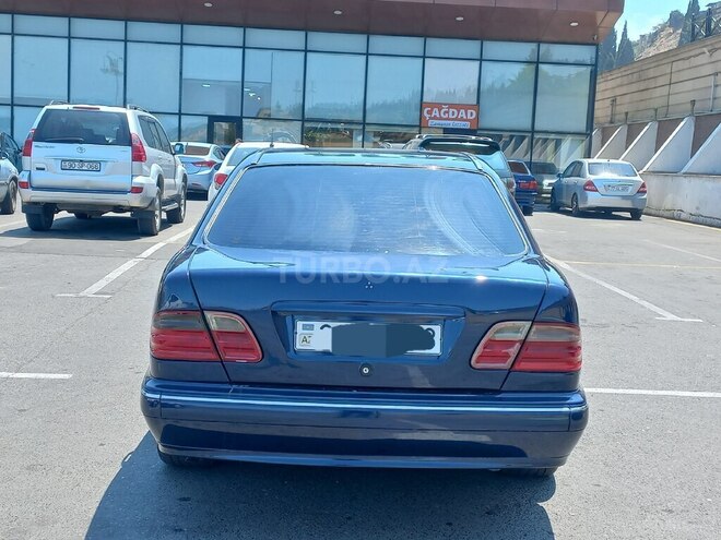 Mercedes E 230 1997, 255,900 km - 2.3 l - Bakı