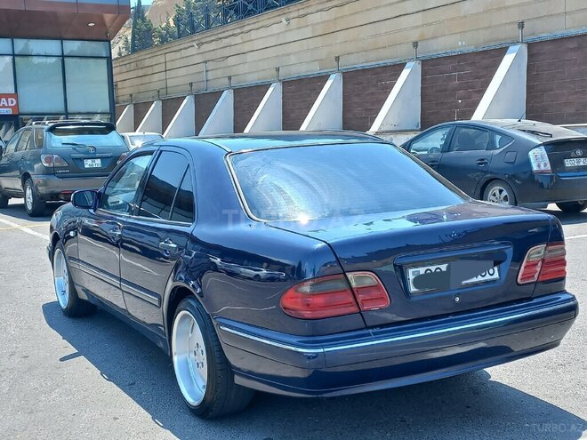 Mercedes E 230 1997, 255,900 km - 2.3 l - Bakı