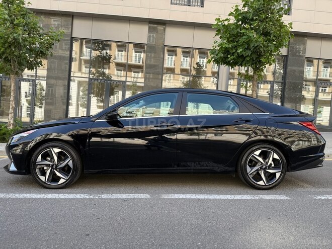 Hyundai Elantra 2023, 13,000 km - 1.6 л - Bakı