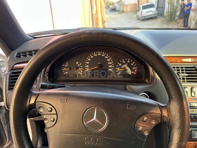 Mercedes E 240 1999, 435,327 km - 2.4 l - Bakı