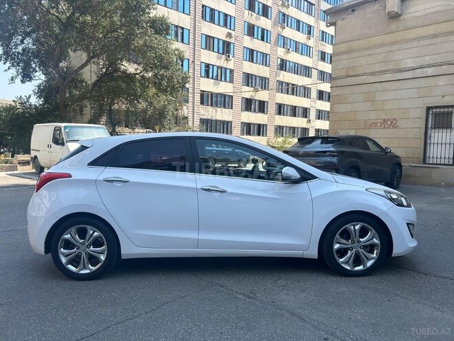 Hyundai i30 2014, 109,000 km - 1.6 л - Bakı
