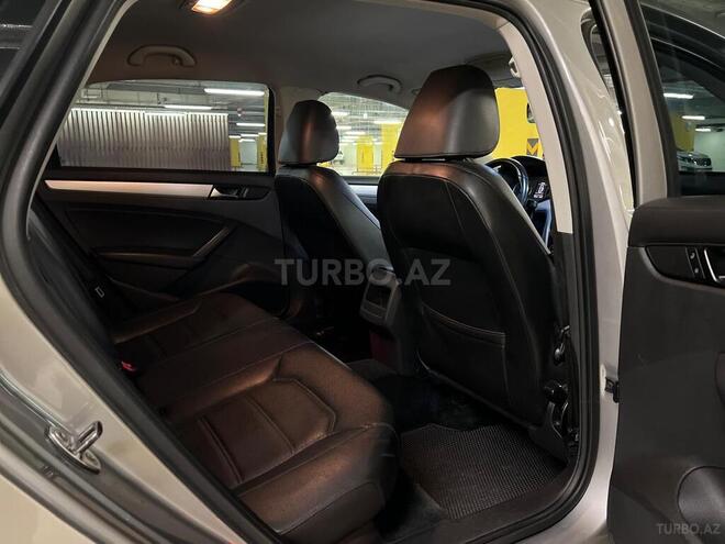Volkswagen Passat 2012, 300,000 km - 2.5 л - Gəncə
